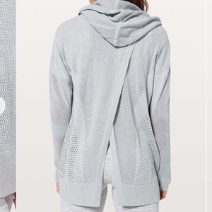 Lululemon Still Movement‎ Wrap
Heathered Dawn
